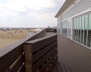 deck-wedding-reception-at-the-jersey-shore