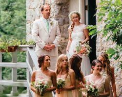 gristmill-bride-arriving